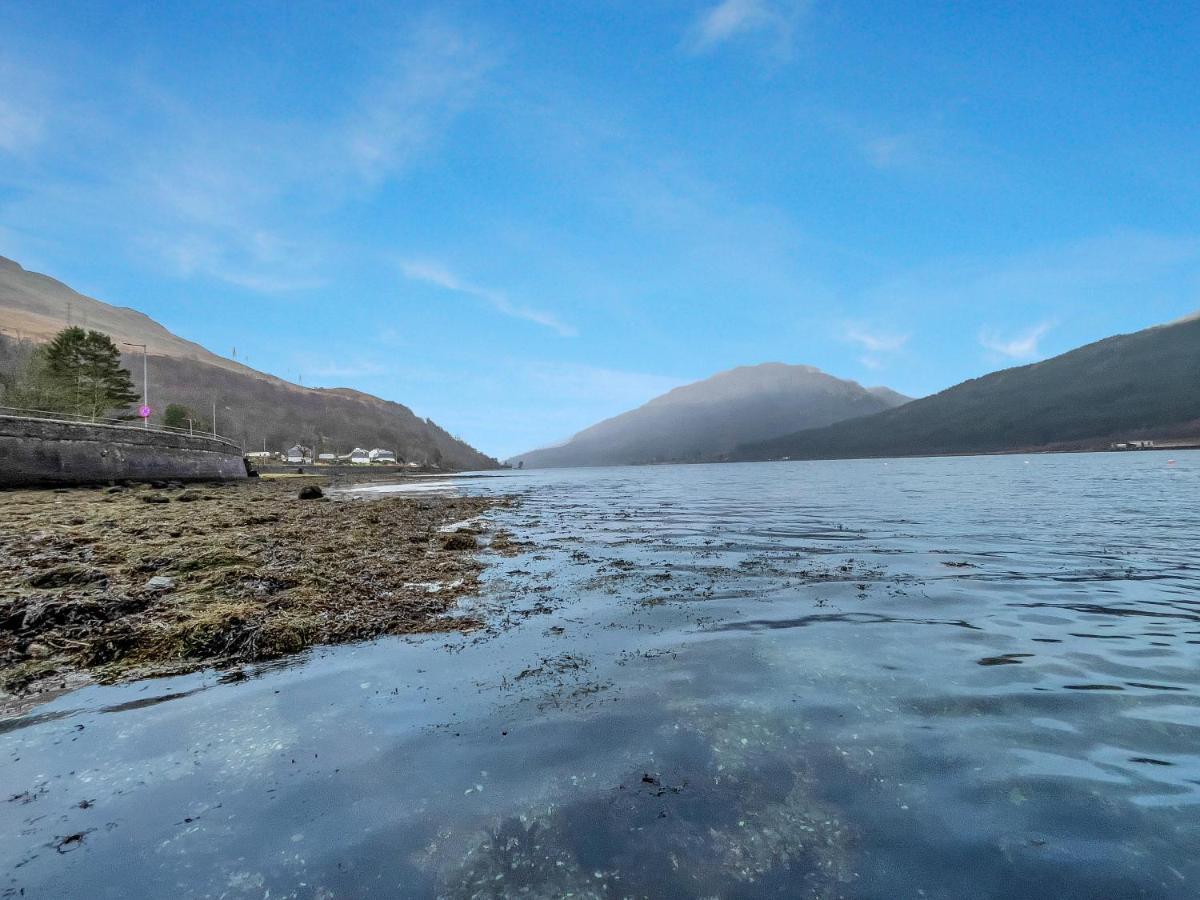 Cheerful Stays: 4 Bedroom Cottage In Arrochar Exterior photo